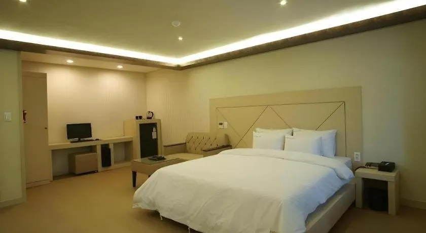 Hotel W Shinjeju 3*, Jeju South Korea