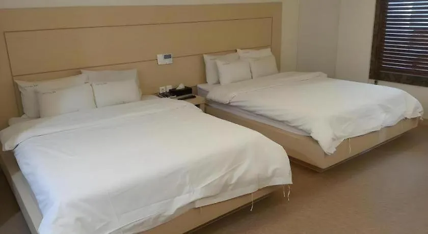 Motell Hotel W Shinjeju